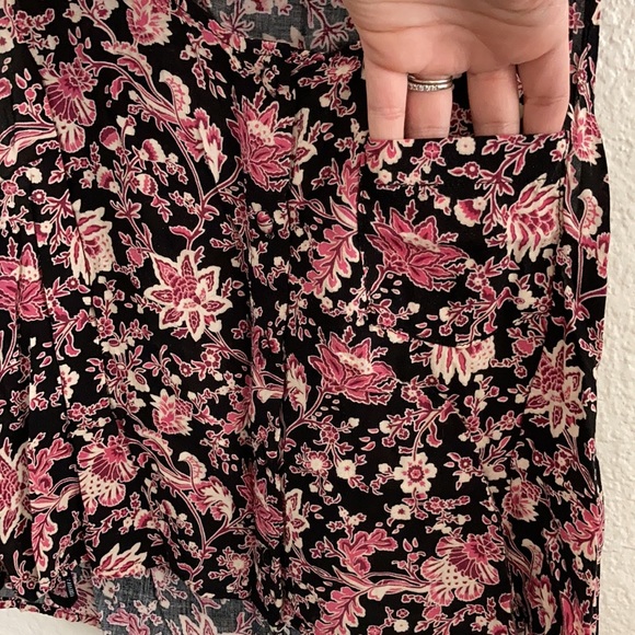 Button Down Crop Tank - Picture 3 of 4